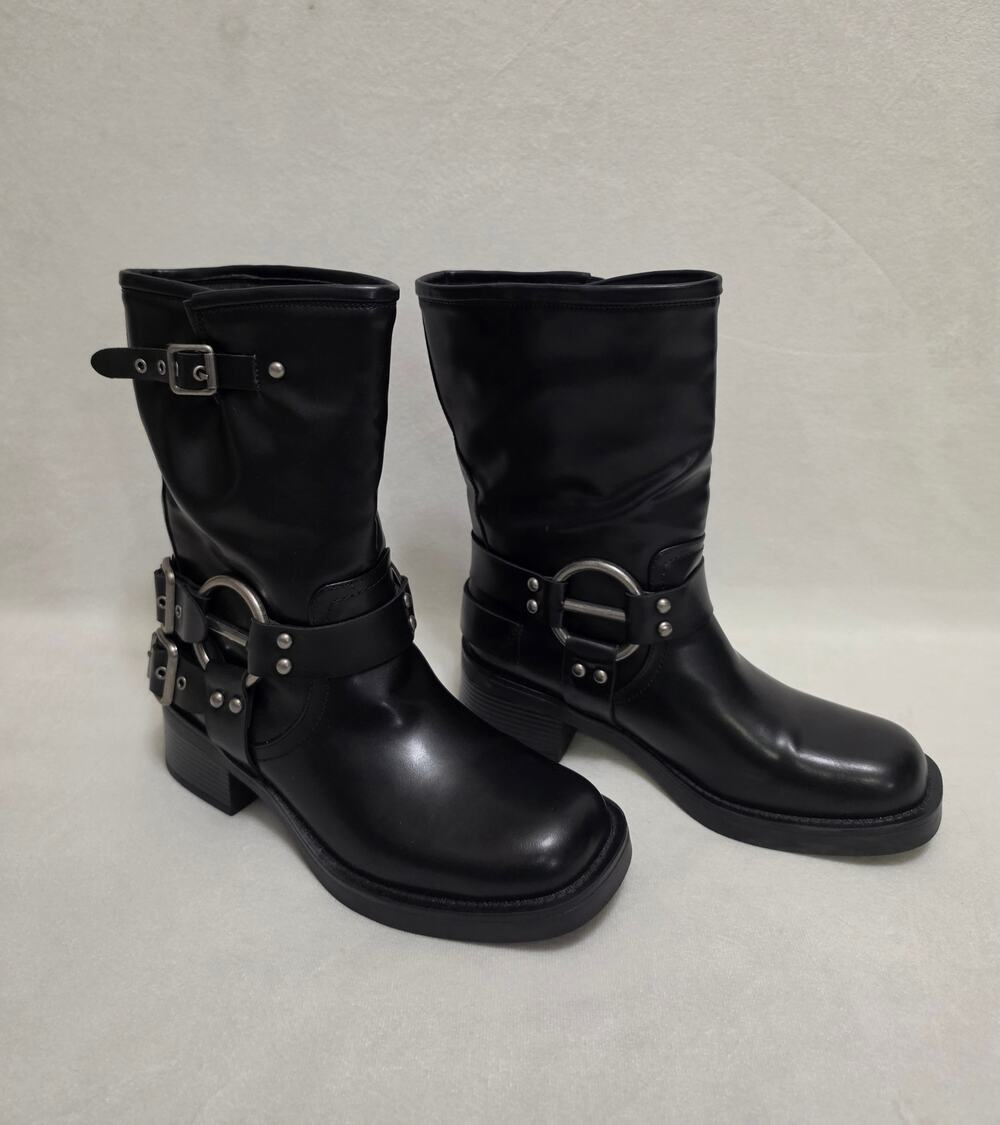 Dream Pairs Women's Black Harness Biker Boots – Size 8.5